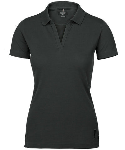 Polo de lujo Harvard con cuello en V elstico para mujer | Gris Oscuro