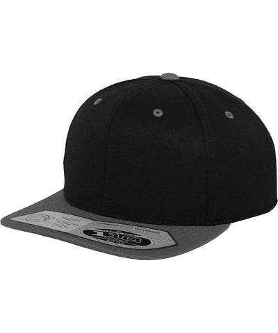 Gorra ajustada con cierre snapback 110 | Negro/Gris