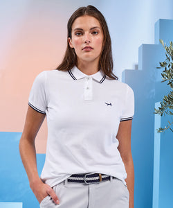 Polo clsico de mujer con corte entallado y detalles en contraste | Negro/Blanco
