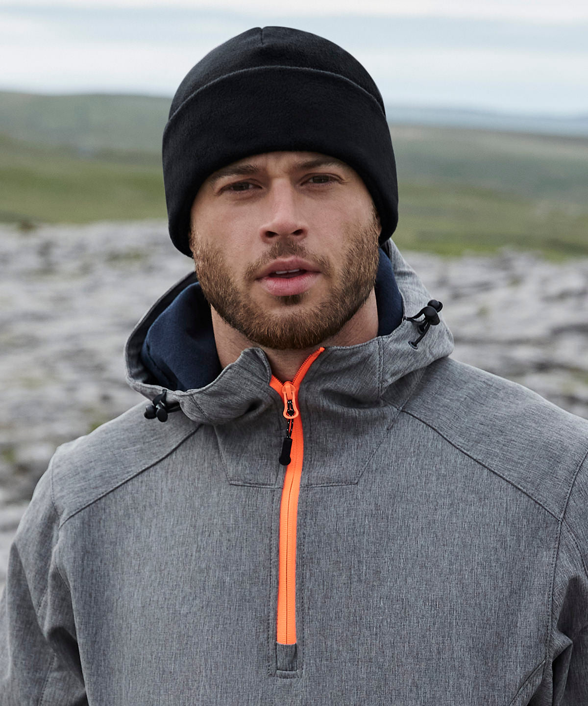 Beanie aus recycelter Wolle mit Umschlag | Marineblaue Francs