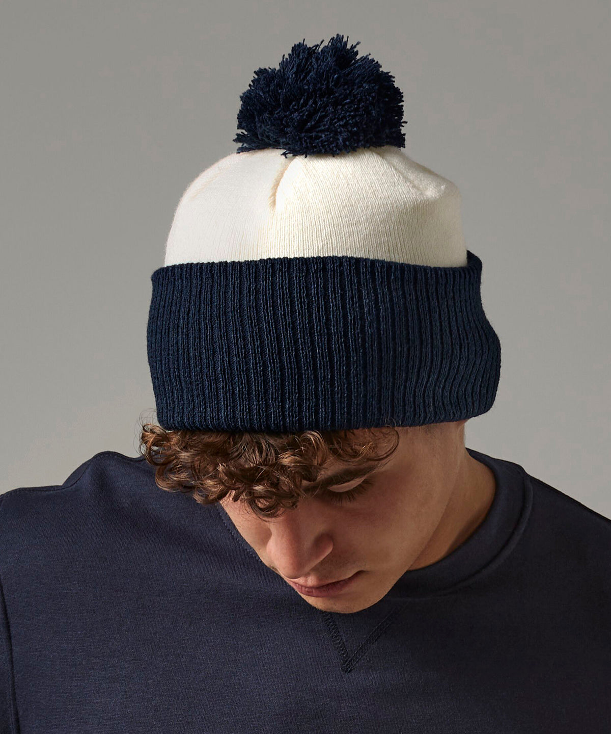 Gorro de dos tonos Snowstar® | Blanco Roto/Azul Marino Francs