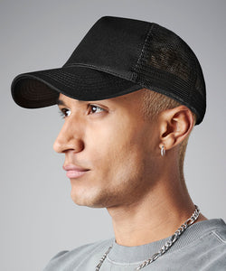 Gorra trucker de microtejido con cierre a presin | Negro