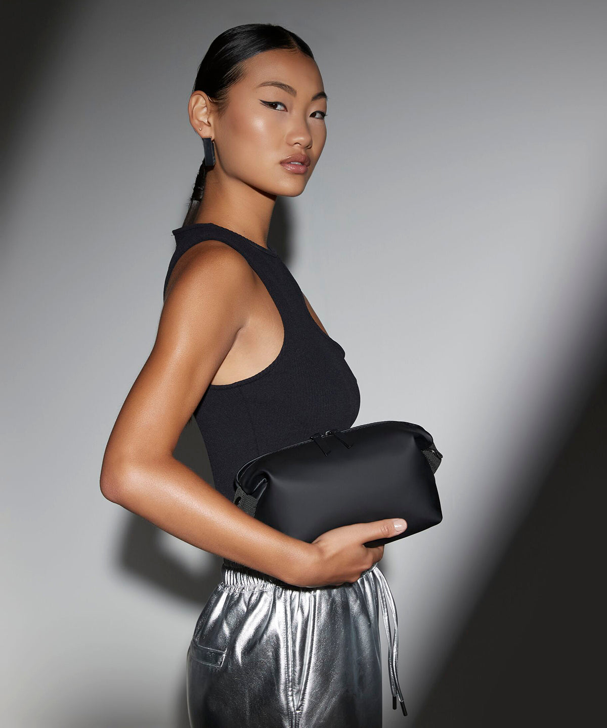 Estuche de accesorios de poliuretano mate | Negro