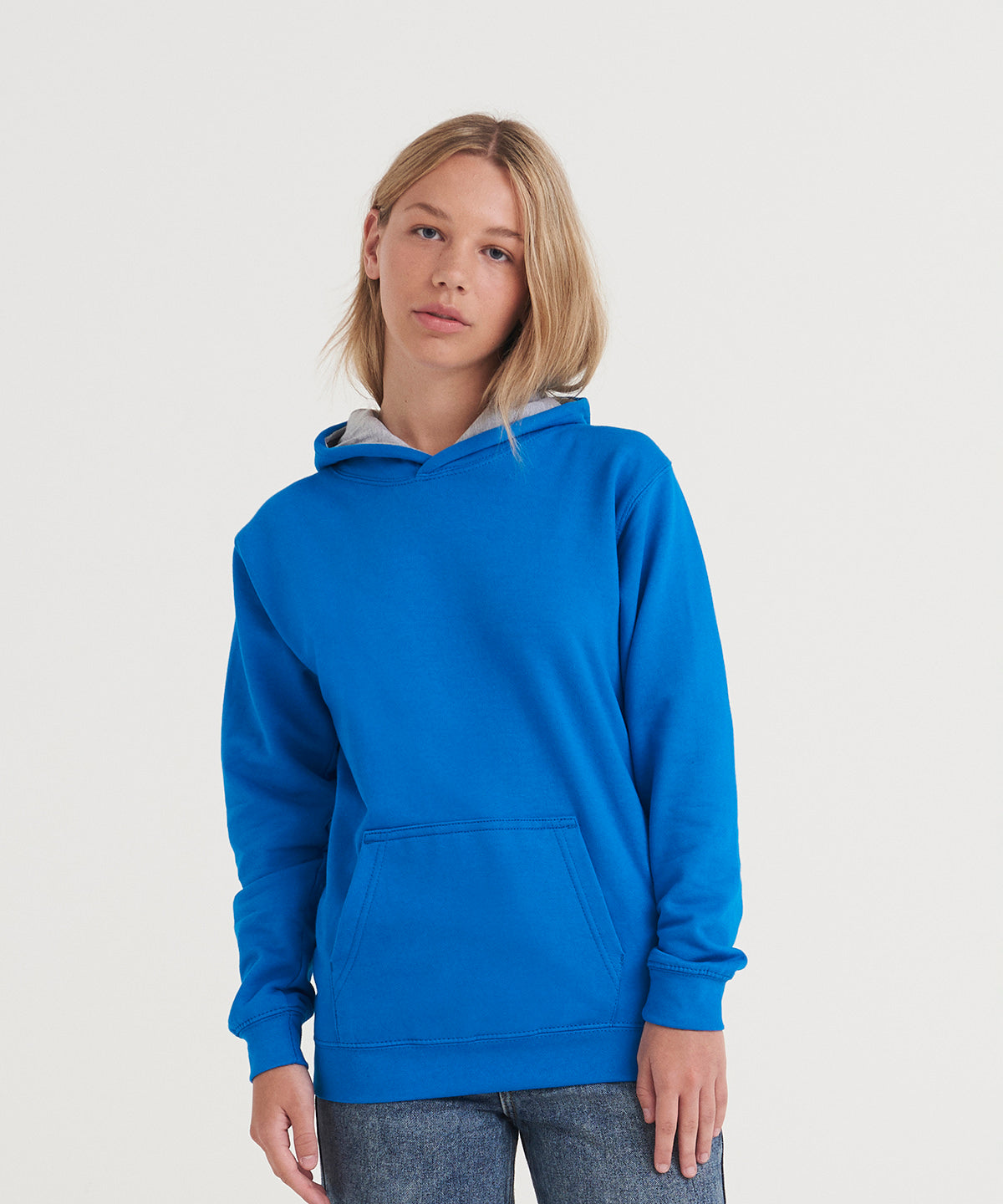 Sudadera con capucha estilo varsity para nios | Negro Azabache/Dorado Brillante