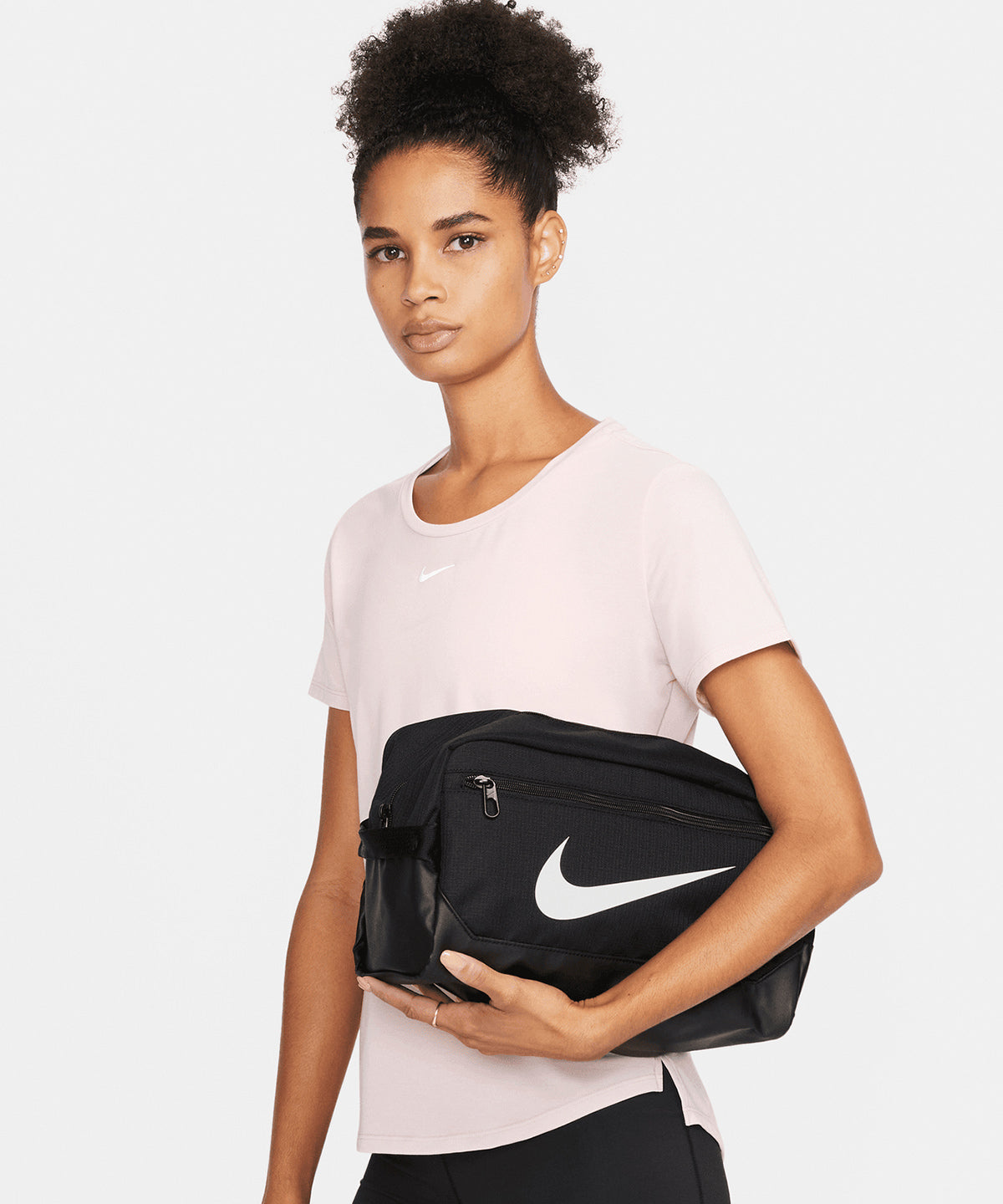 Bolsa para zapatos Nike Brasilia 95 (11L) | Negro/Blanco
