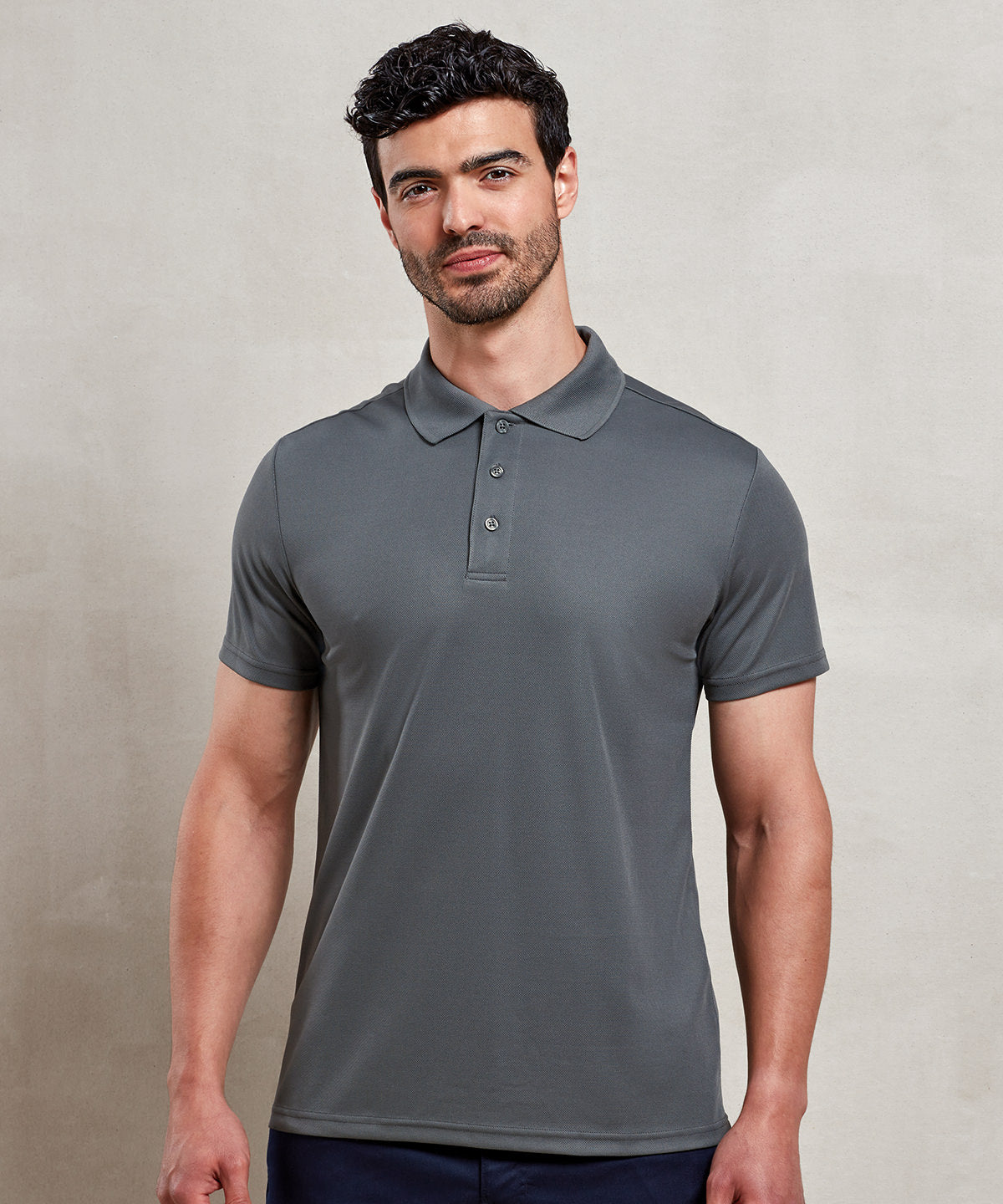 Camiseta polo para hombre reciclada teida en hilo spun | Negro