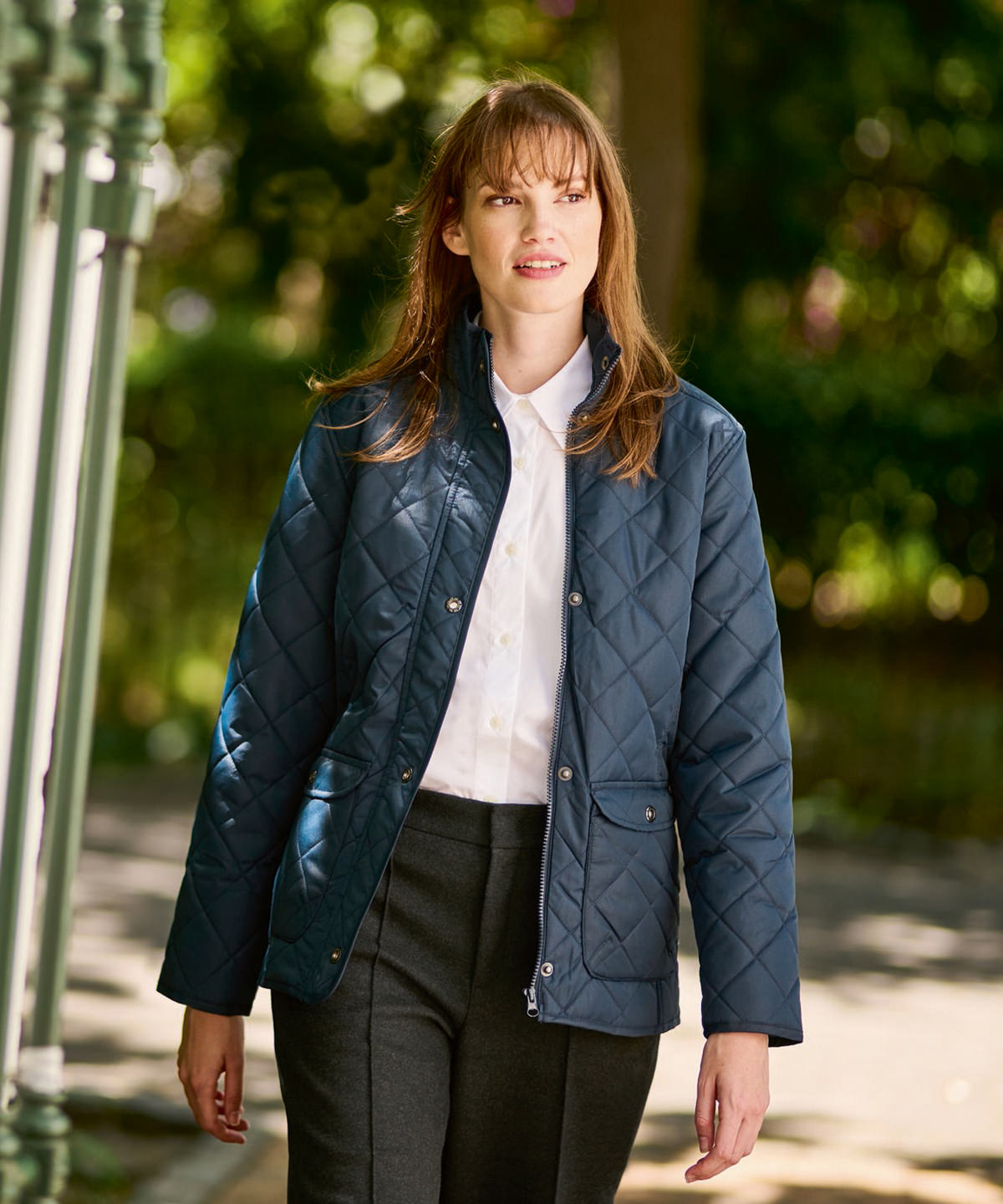 Tarah Jacke | Marineblau