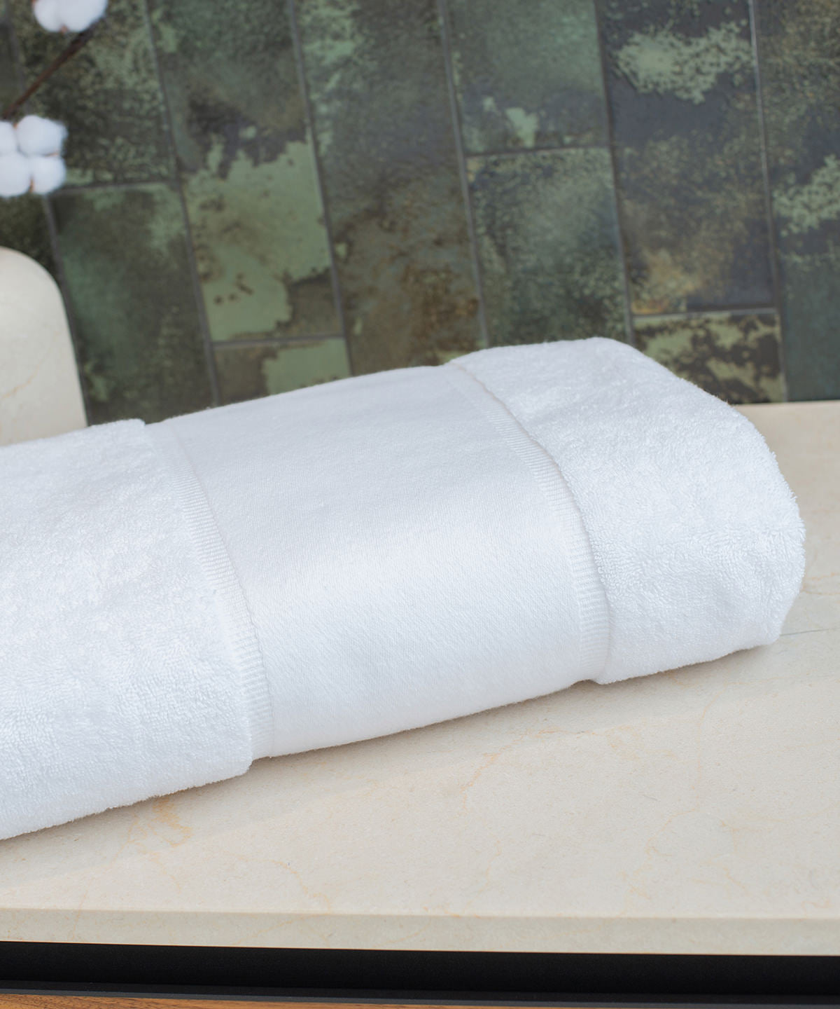 Toalla de bao orgnica con borde personalizable | Blanco