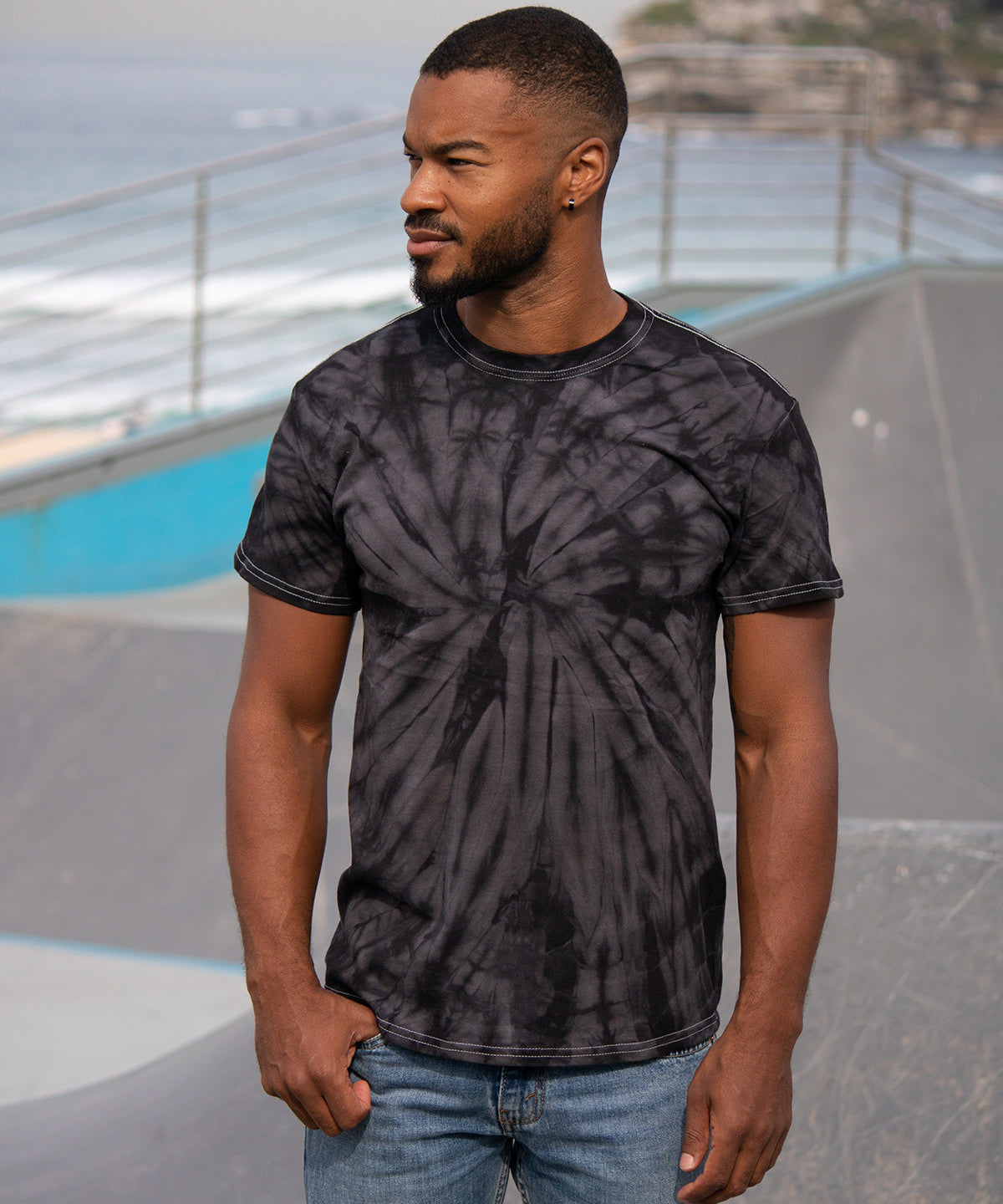 Araa tonal T | Negro Araa