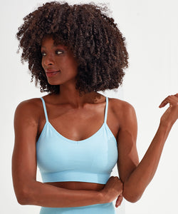 Sujetador deportivo elstico sin costuras 3D ajuste mltiple para mujer de TriDri® reciclado | Negro