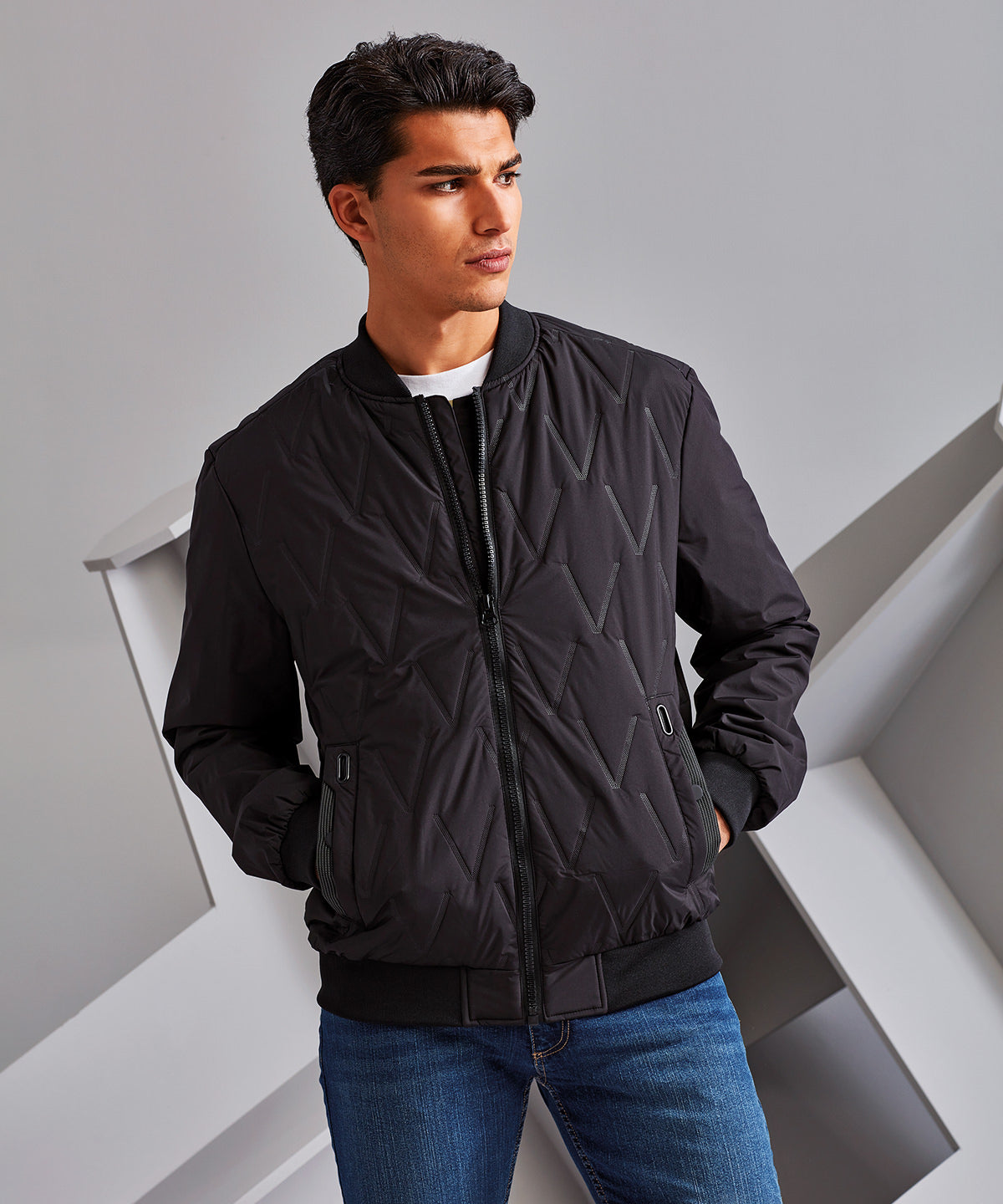 Chaqueta bomber moldeada Vector | Negro