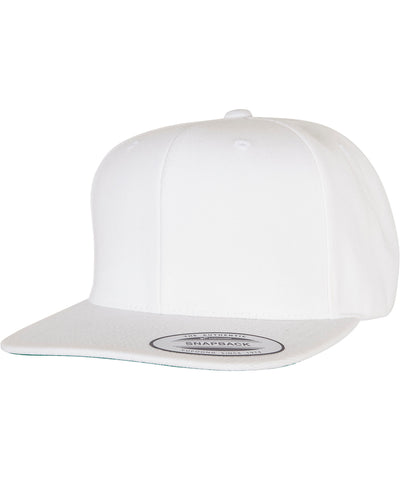 Die klassische Snapback-Cap (6089M) | Weiß
