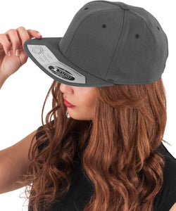 Gorra ajustada con cierre snapback 110 | Negro